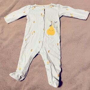 EUC Carter’s Baby Pear Snap-Up Cotton Sleep and Play Pajama Sleeper 9 months